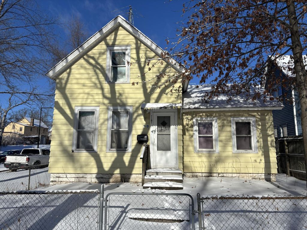 Photo of 1181 Bush Avenue, Saint Paul, MN 55106 (MLS # 6819776)