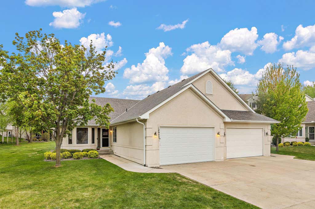 Photo of 14943 Hillside Circle NW, Prior Lake, MN 55372 (MLS # 7108087)