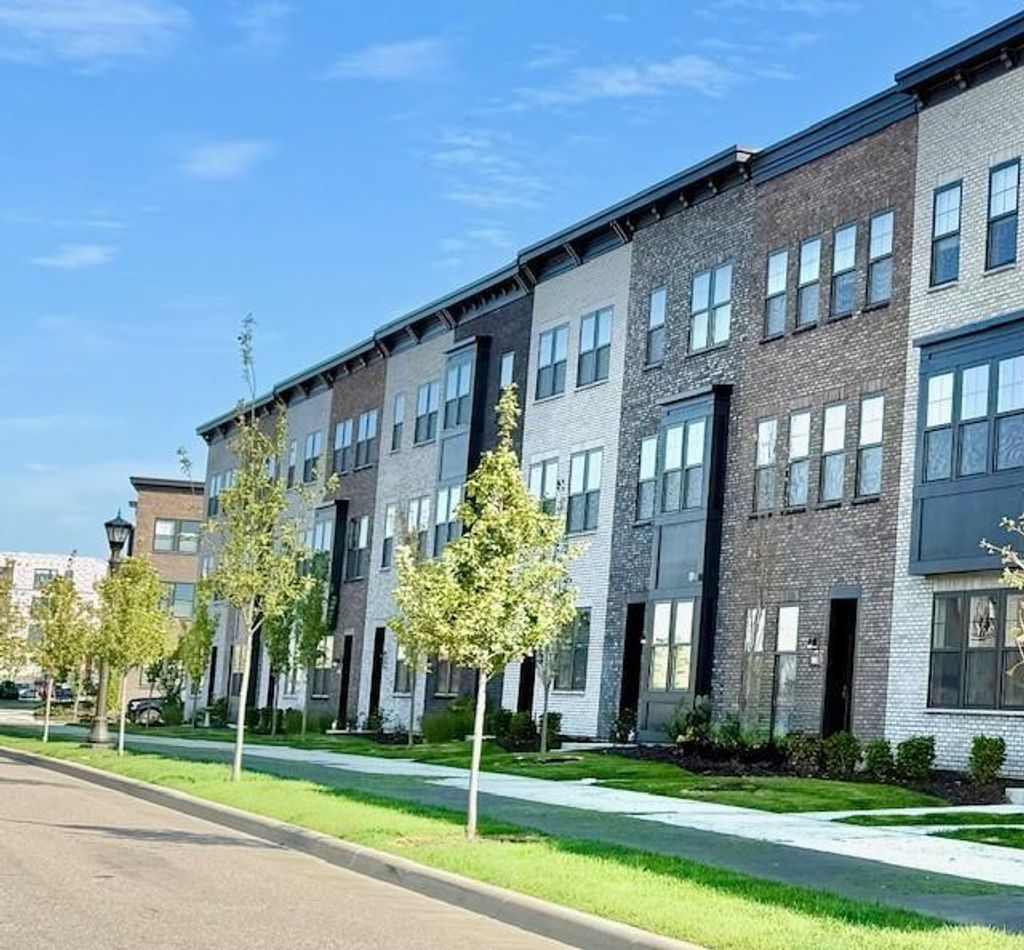 Photo of 849 Mount Curve Boulevard, Saint Paul, MN 55116 (MLS # 7055229)