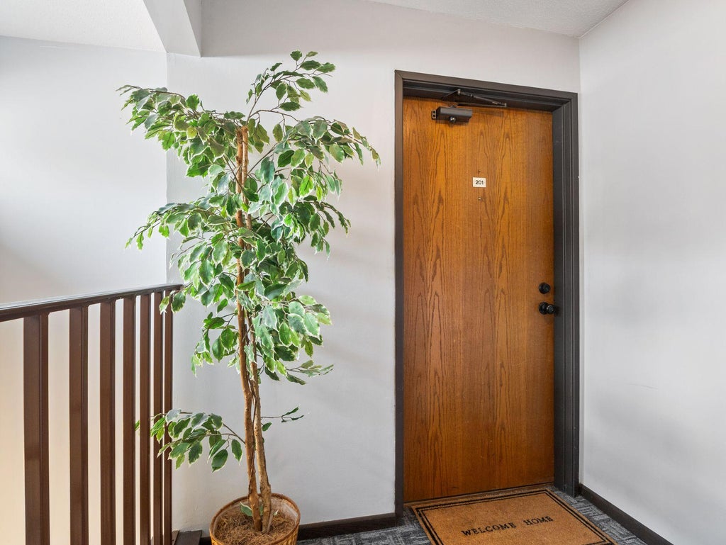 Photo of 450 Etna Street #201, Saint Paul, MN 55106 (MLS # 7148416)