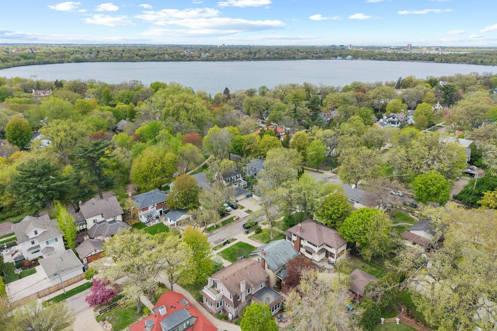 Photo of 4825 Girard Avenue S, Minneapolis, MN 55419 (MLS # 7067872)