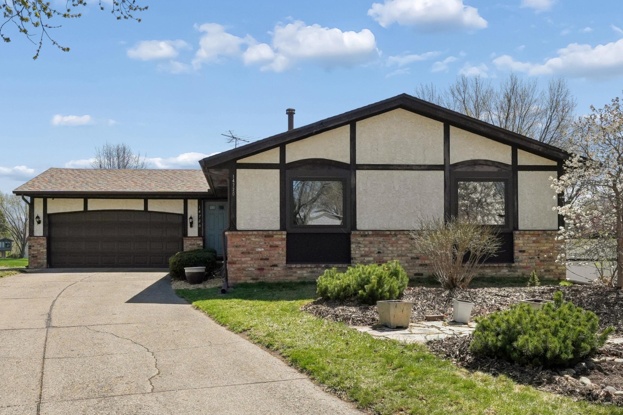 14720 Dunbar Court