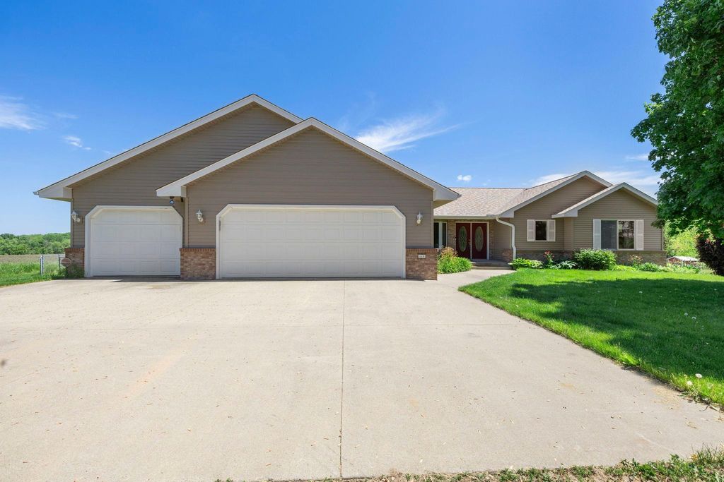 Photo of 440 Kuntz Drive, Independence, MN 55359 (MLS # 7082040)