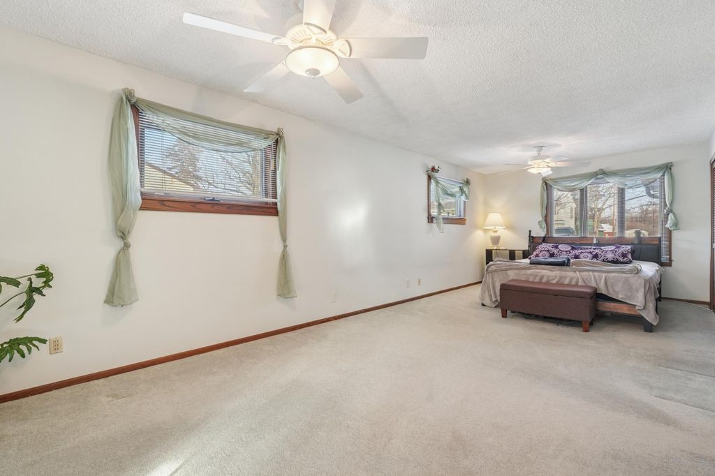 Photo of 272 Roma Avenue, Roseville, MN 55113 (MLS # 7005907)