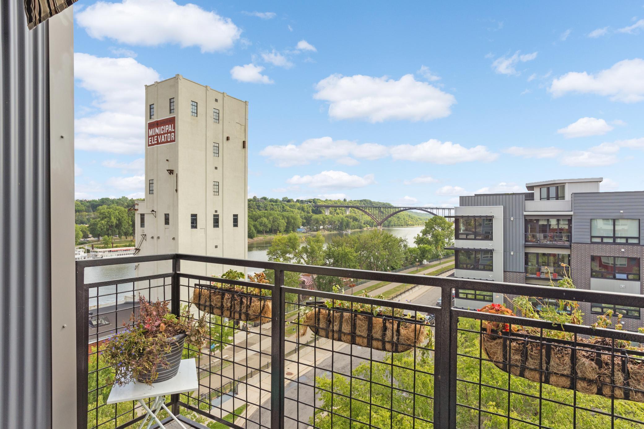 240 Spring Street 510