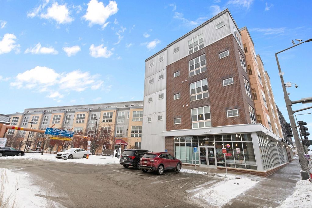 Photo of 2650 University Avenue W #311, Saint Paul, MN 55114 (MLS # 6826535)