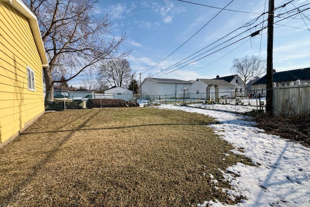 Photo of 499 E Belleview Street, Winona, MN 55987 (MLS # 7016867)