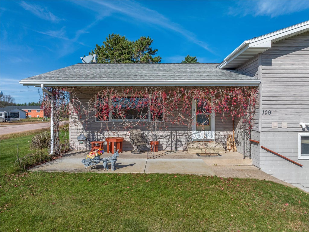 Photo of 109 Central Boulevard, Babbitt, MN 55706 (MLS # 7162682)