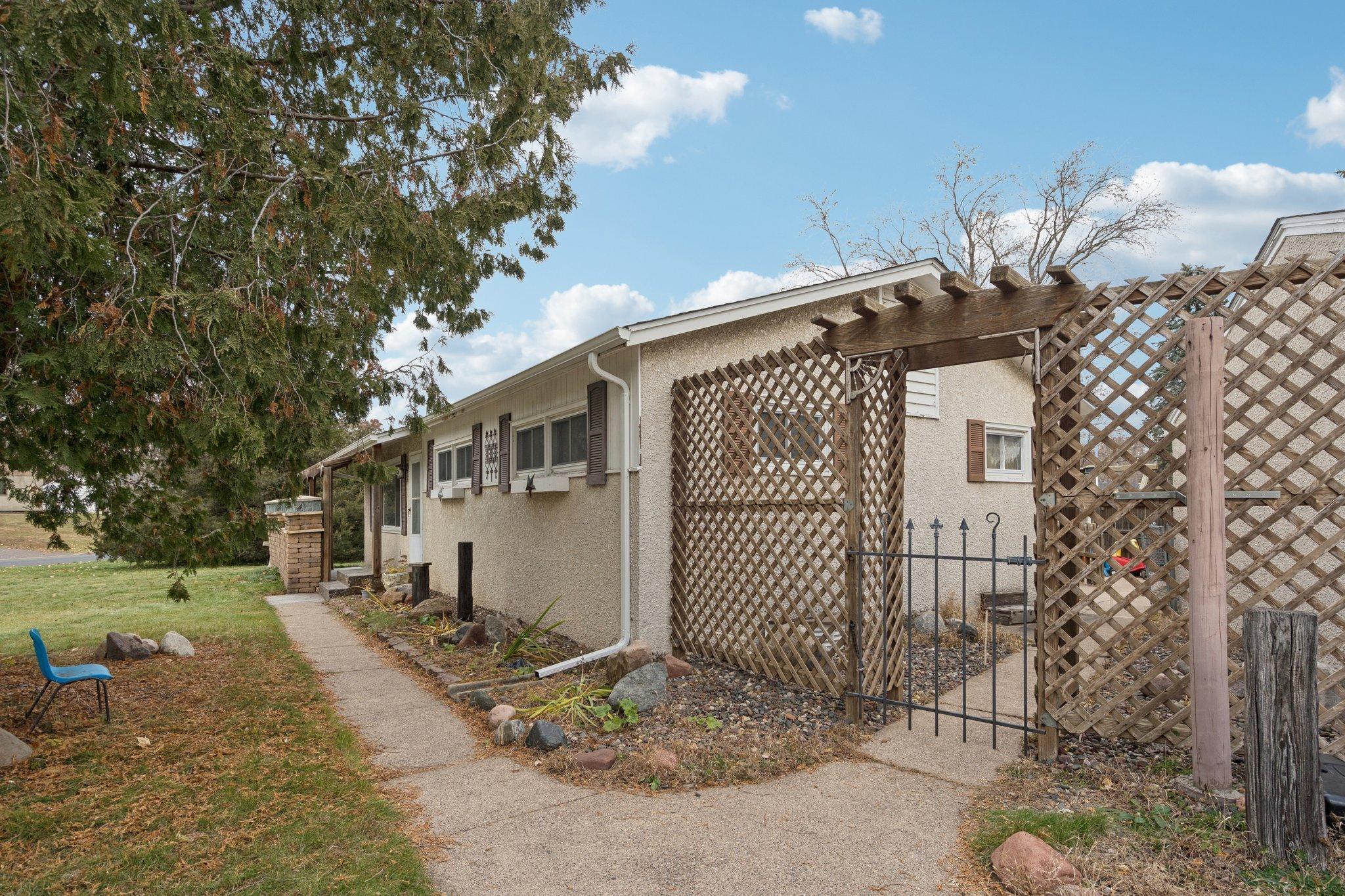 4002 Gisella Boulevard