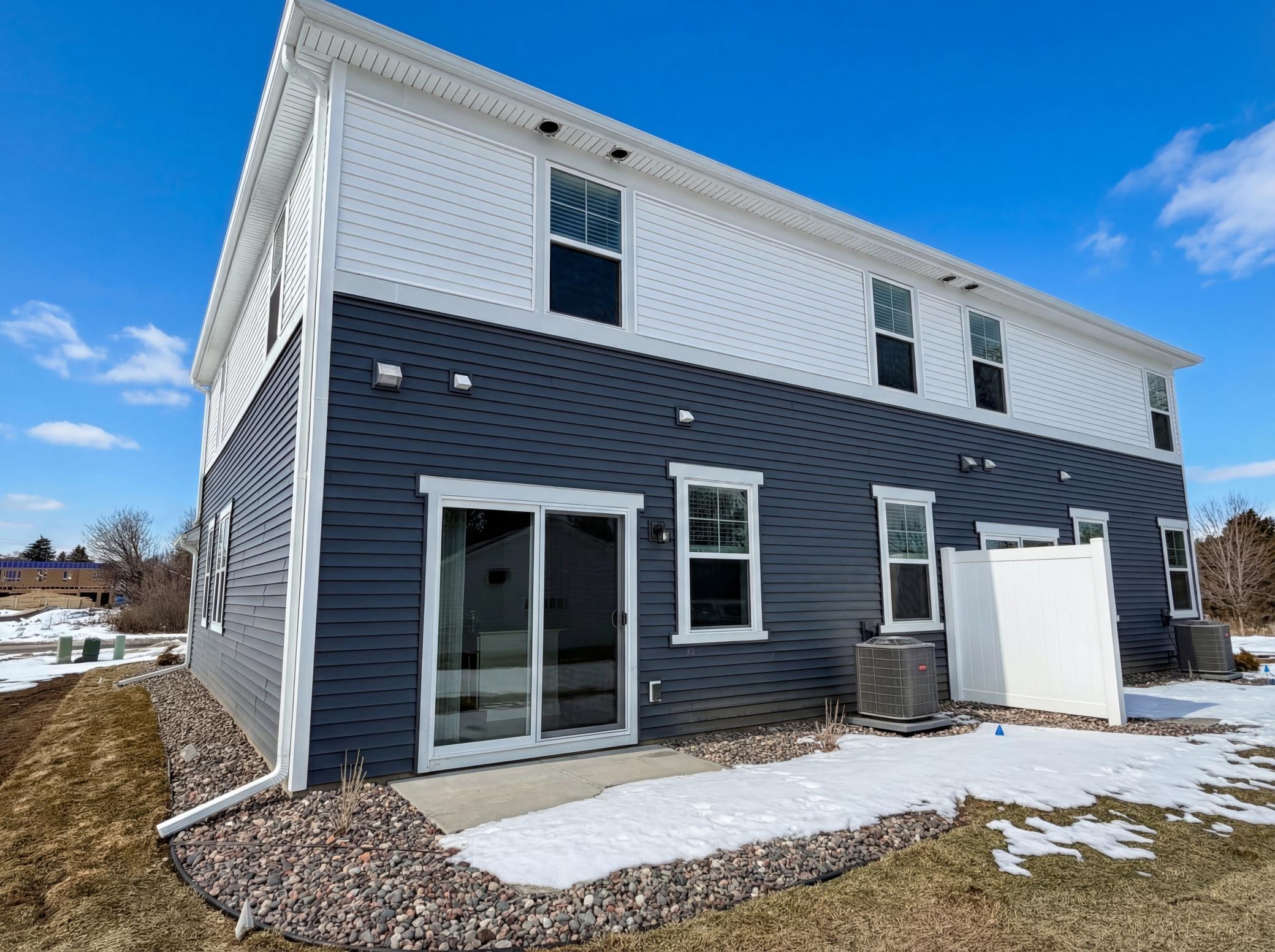 3092 Vanderbie Street