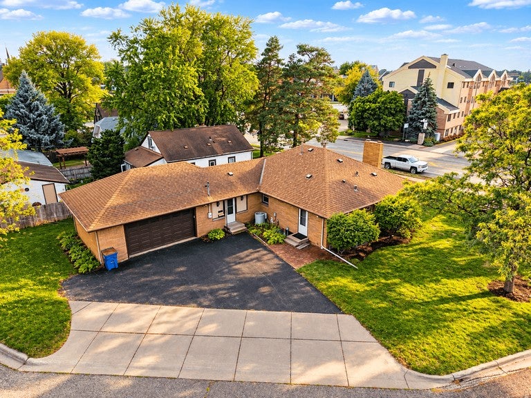 4201 40th Avenue N