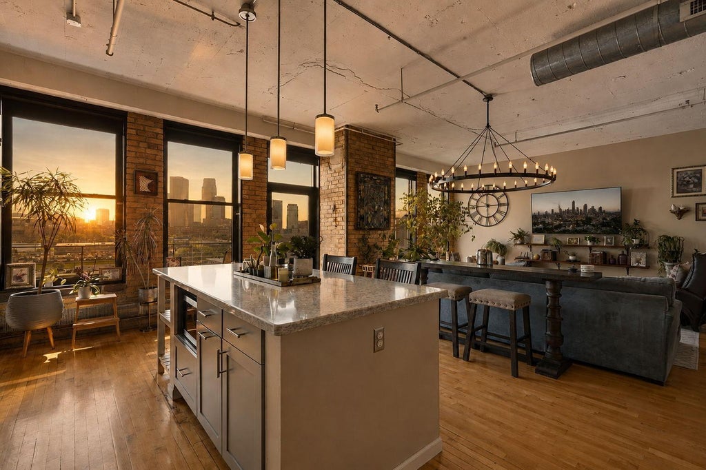 Photo of 290 Market Street #611, Minneapolis, MN 55405 (MLS # 7110469)