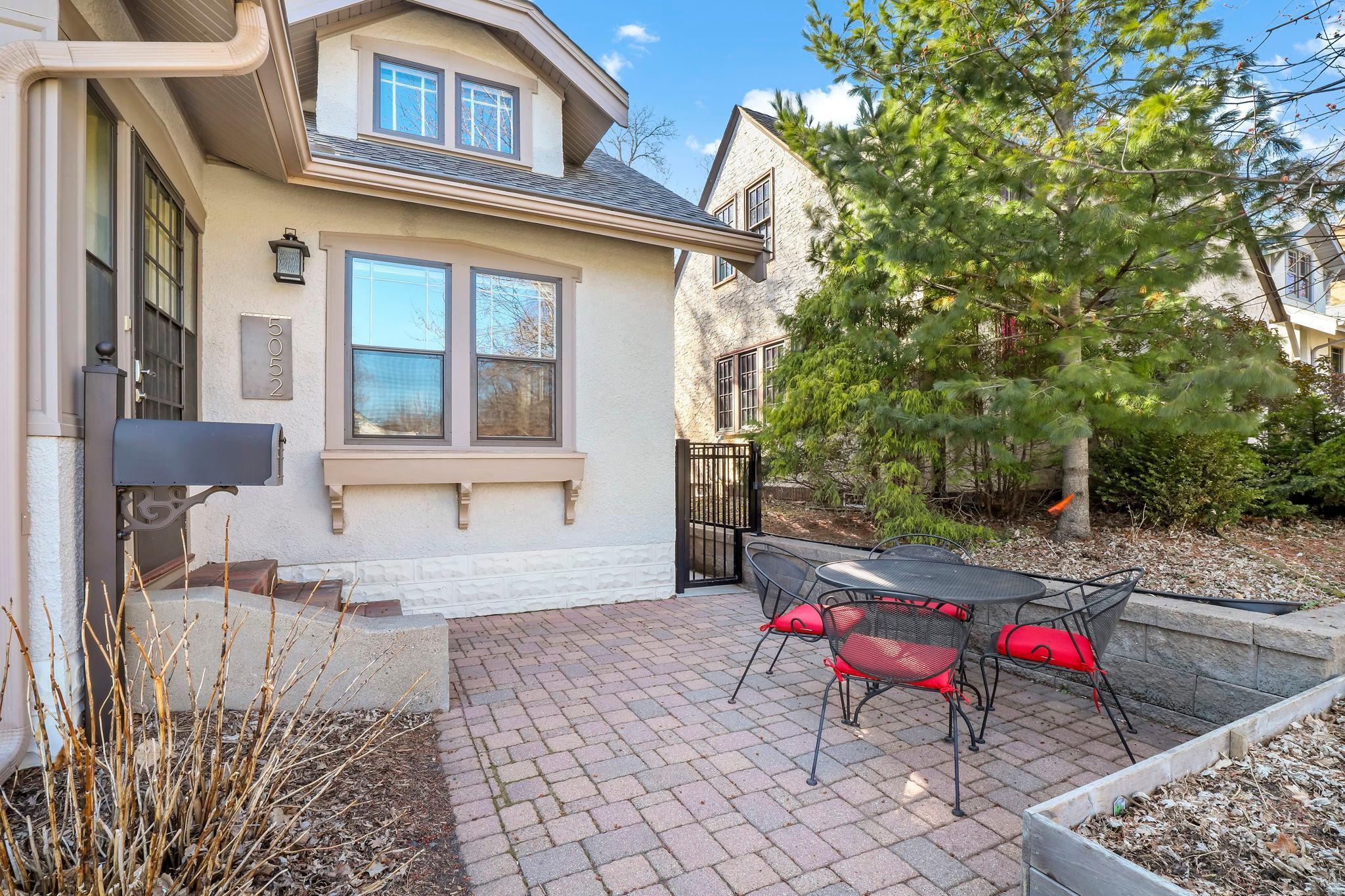 5052 Morgan Avenue S