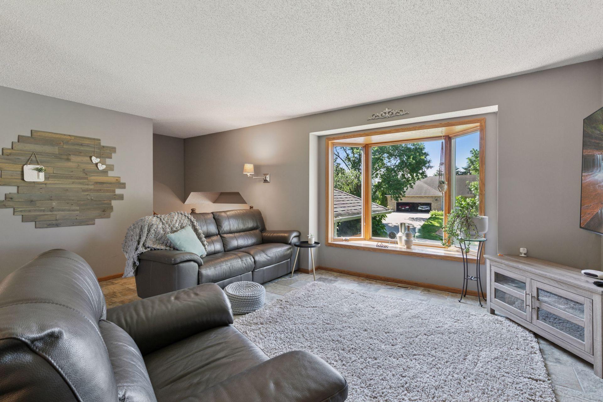 2212 Horizon Place