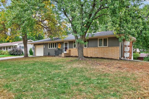 2670 Quail Avenue N Golden Valley MN 55422