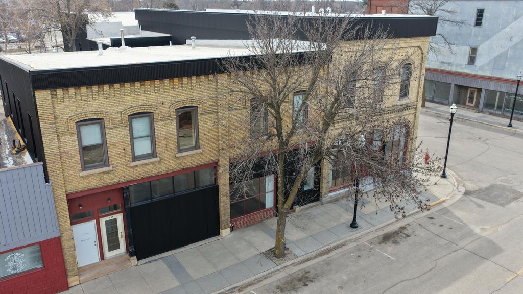 Photo of 539 Pacific Avenue SW #201, Willmar, MN 56201 (MLS # 7049355)