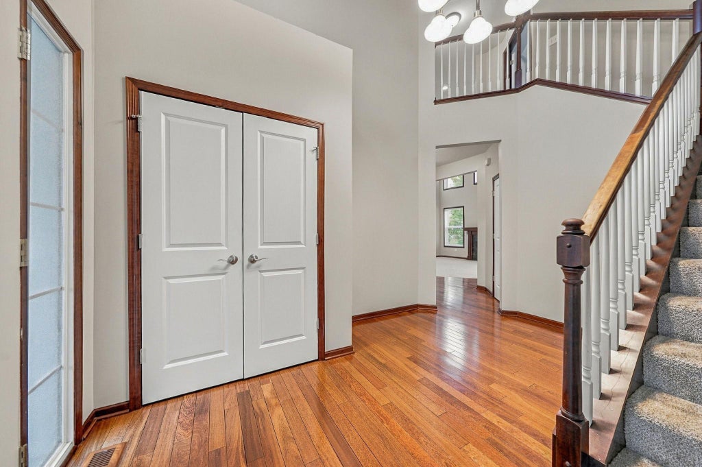 Photo of 2109 Rockridge Circle, Shakopee, MN 55379 (MLS # 7146153)
