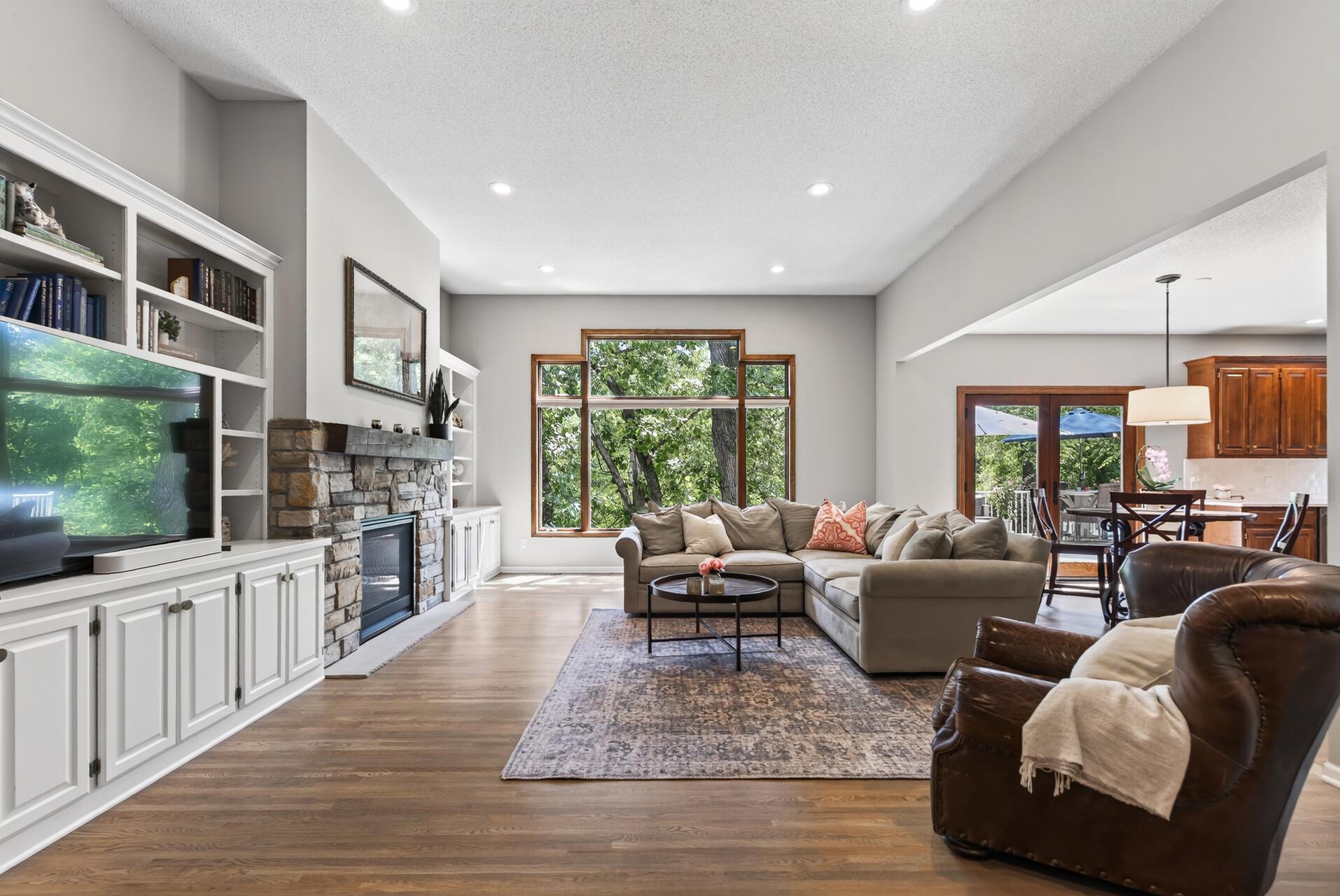 506 Hawthorne Woods Drive