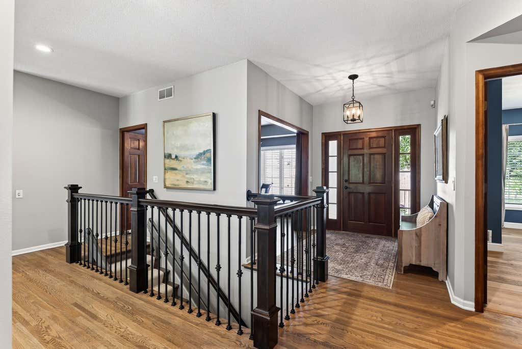 Photo of 506 Hawthorne Woods Drive, Eagan, MN 55123 (MLS # 7125713)