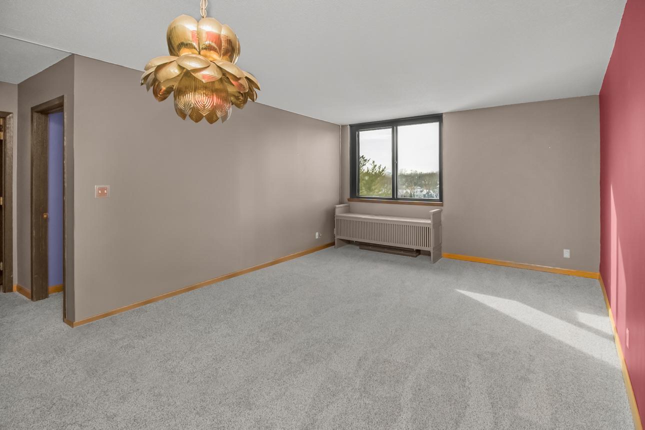 1181 Edgcumbe Road 406