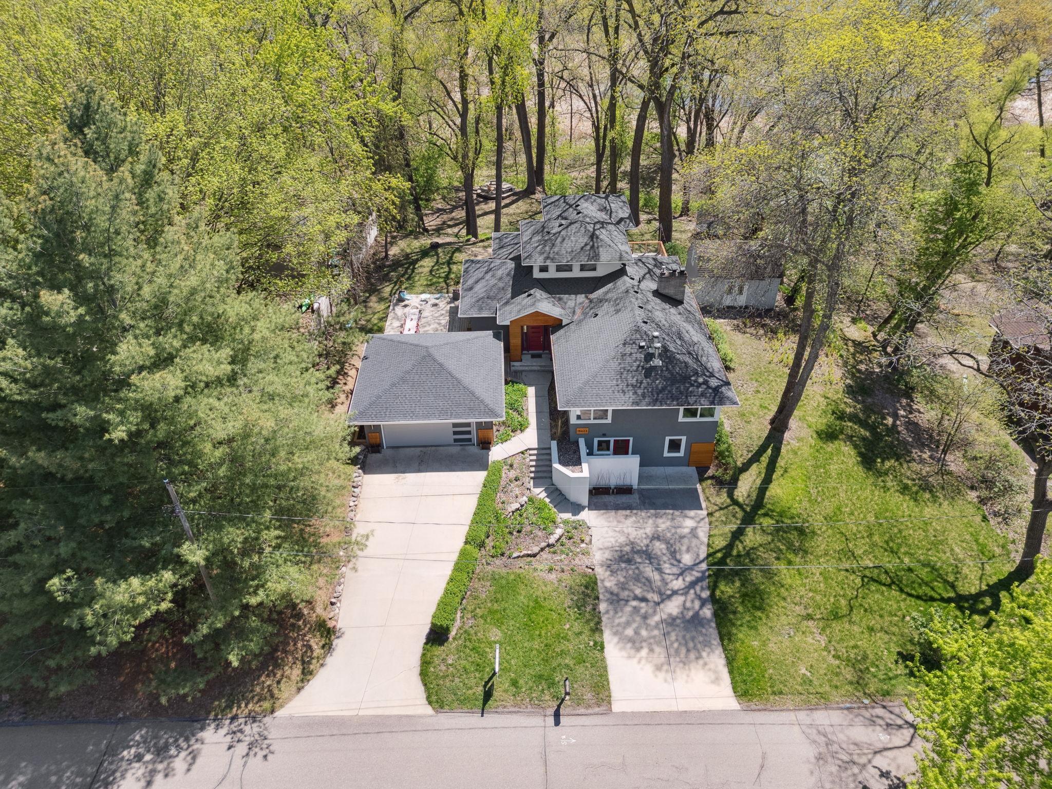 15623 Randall Lane