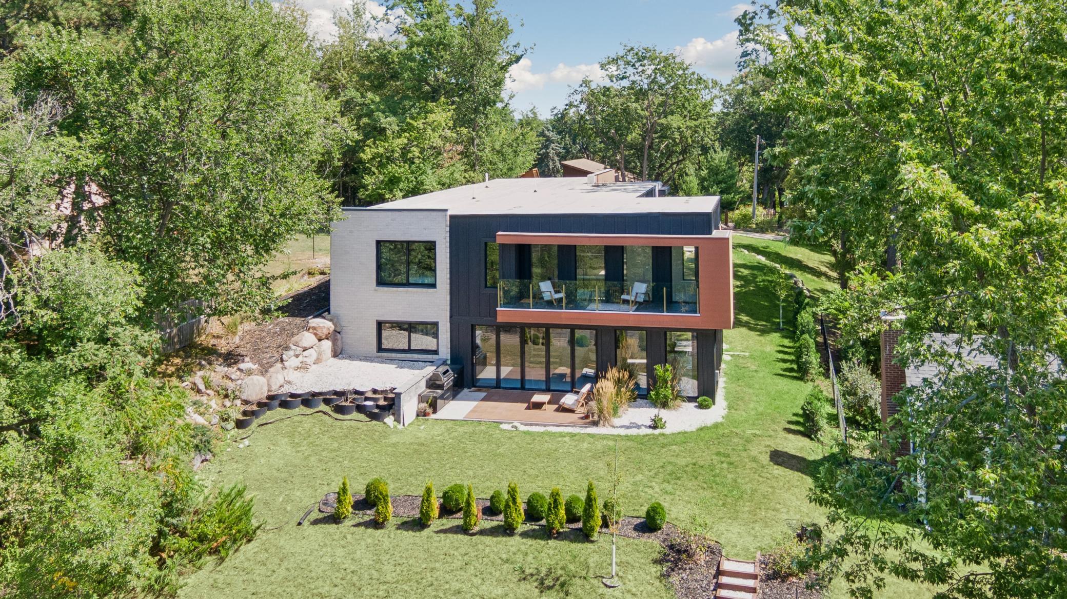 3318 W Owasso Boulevard