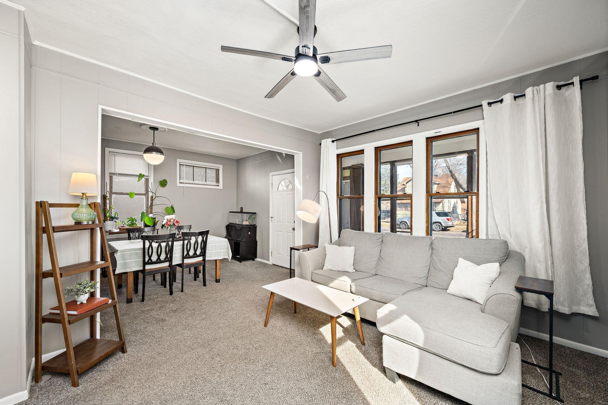 970 Geranium Avenue E