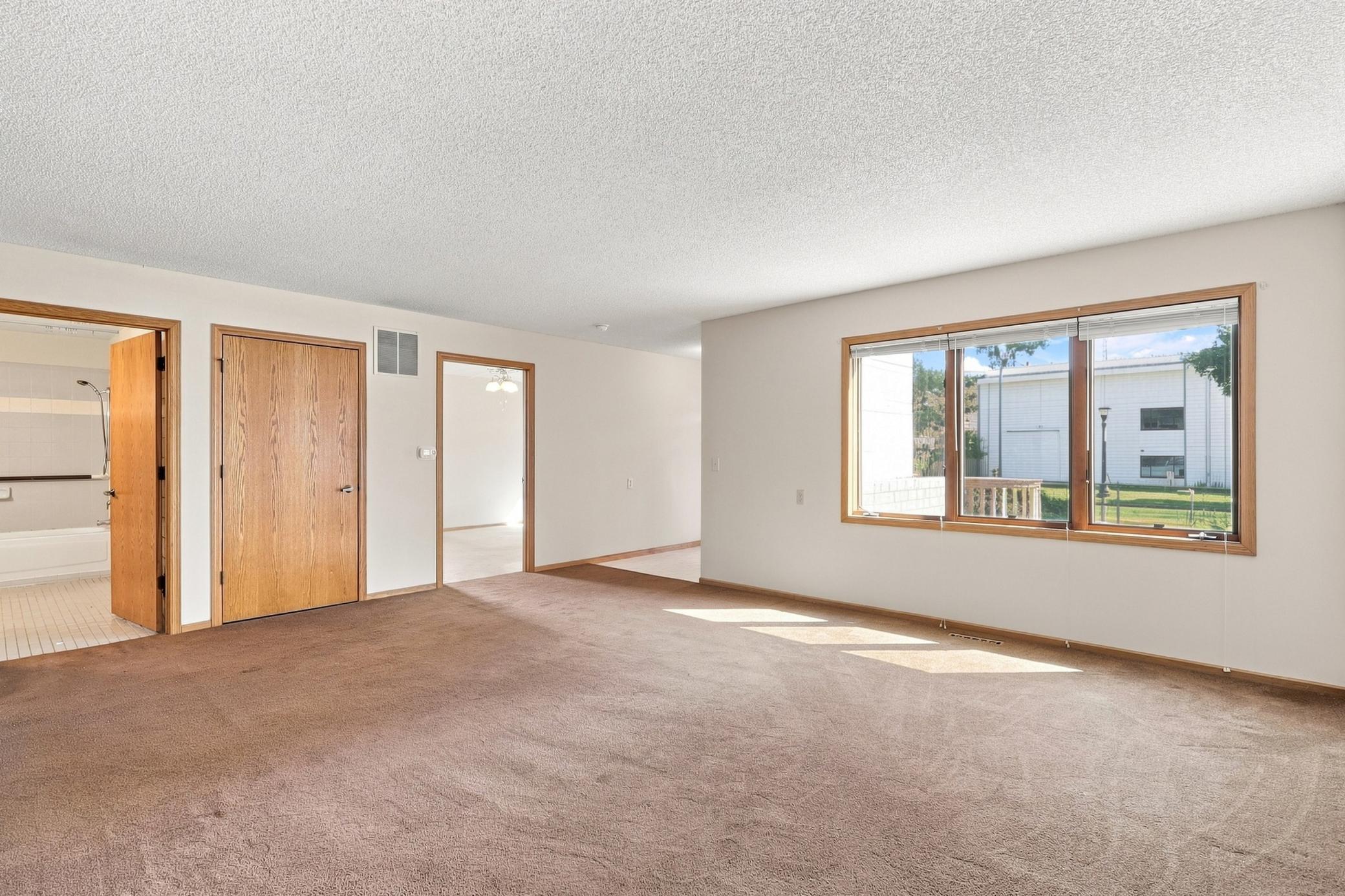 57 Sycamore Street W