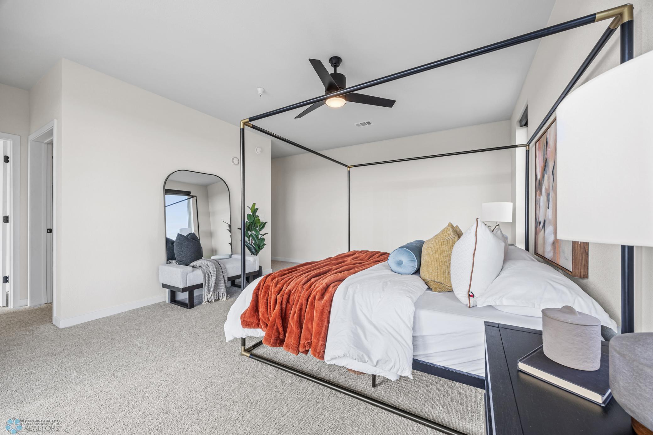 Fargo, North Dakota 58103, United States, 2 Bedrooms Bedrooms, ,2 BathroomsBathrooms,Residential,Active,250144