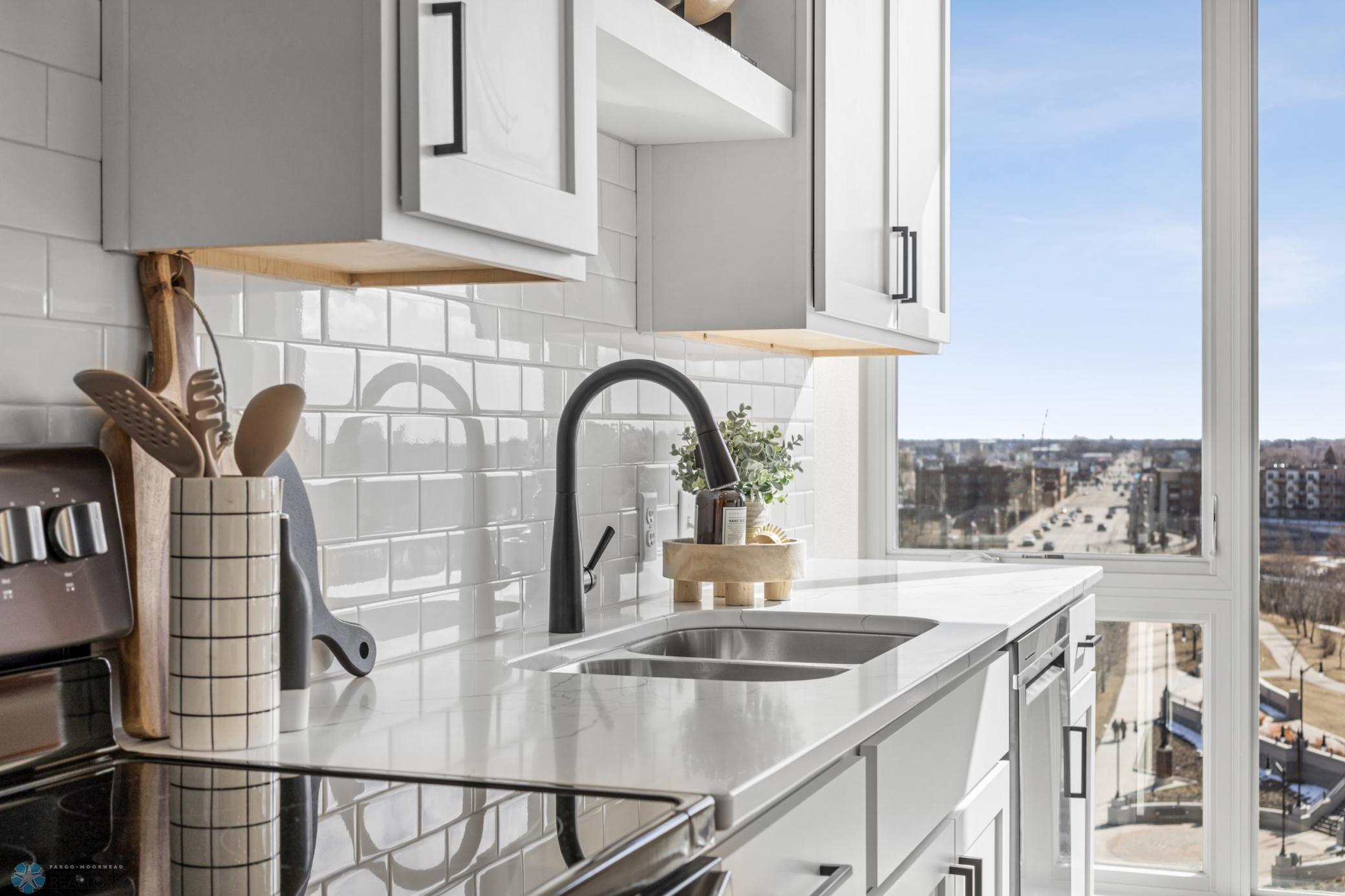 Fargo, North Dakota 58103, United States, 2 Bedrooms Bedrooms, ,2 BathroomsBathrooms,Residential,Active,250144