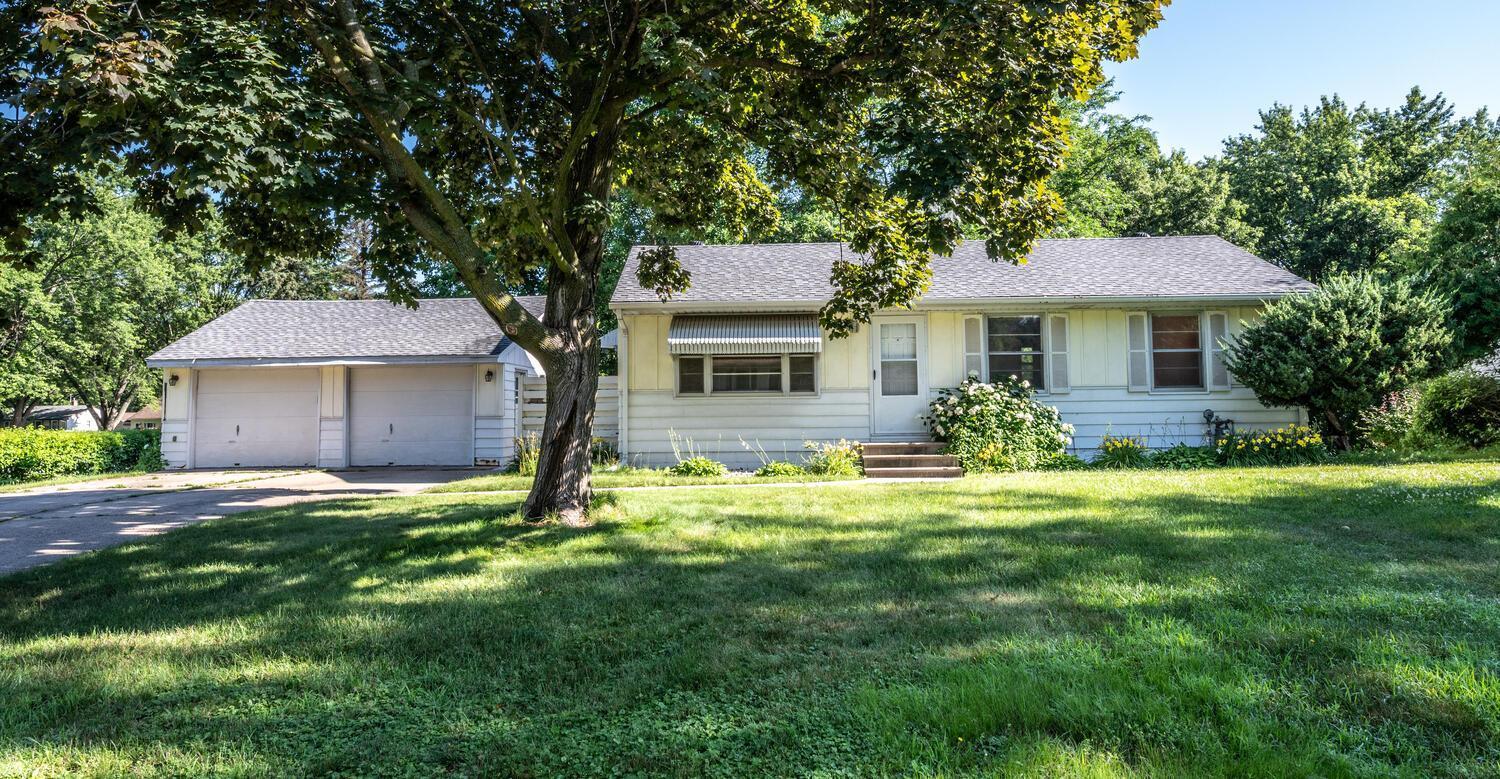 6264 Oak Knoll Drive