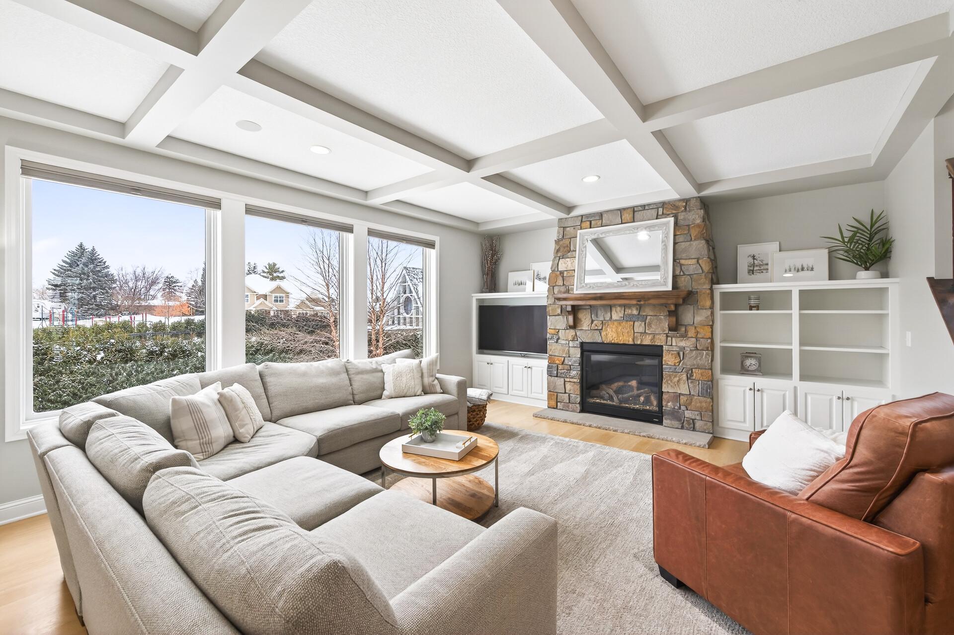 5865 Comstock Lane N