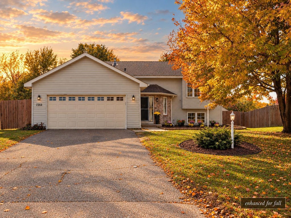 Photo of 7313 97th Street S, Cottage Grove, MN 55016 (MLS # 7155389)