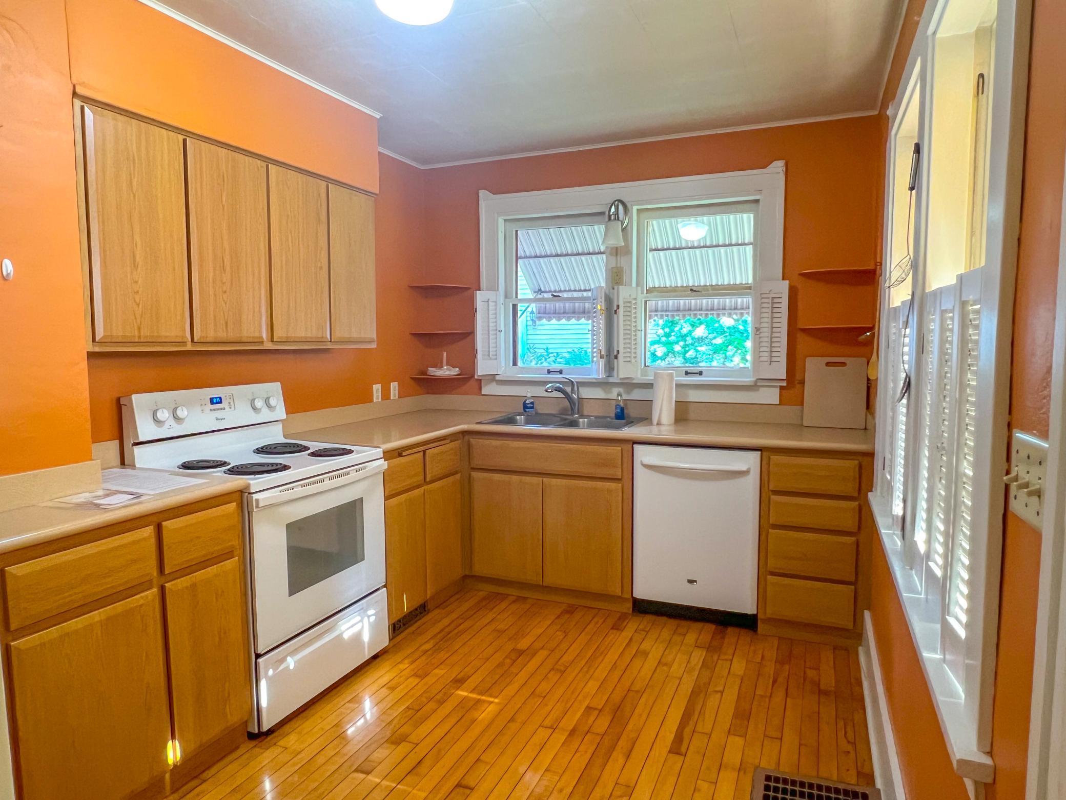 818 7th Street S