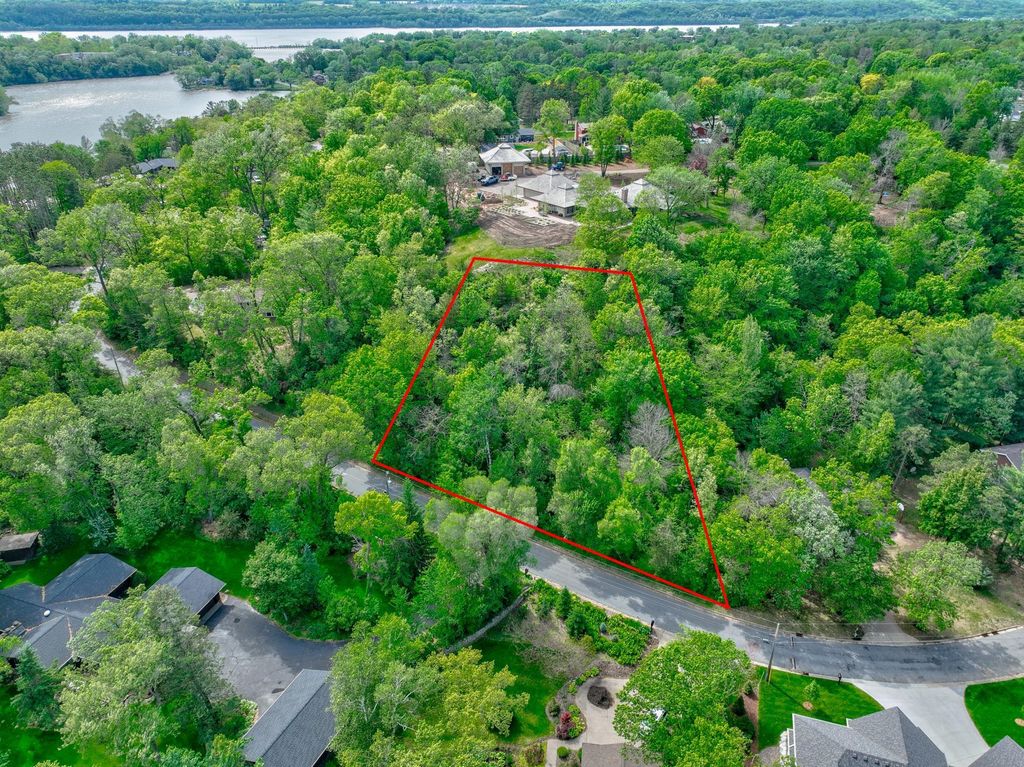 Photo of 1205 Riverside Drive N, Hudson, WI 54016 (MLS # 6658001)