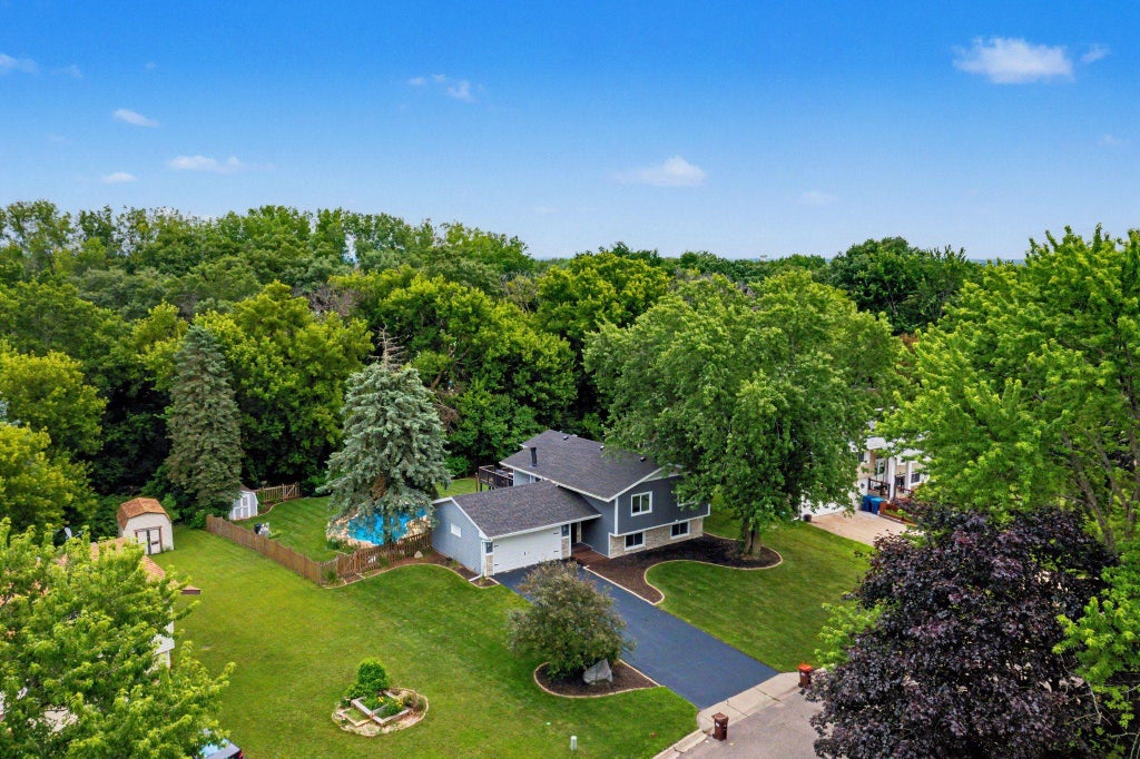 Photo of 1579 Hilo Avenue N, Oakdale, MN 55128 (MLS # 7104834)