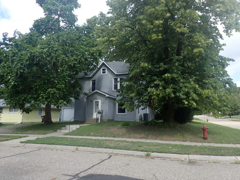 Photo of 201 3rd Street NW, Buffalo, MN 55313 (MLS # 7132463)