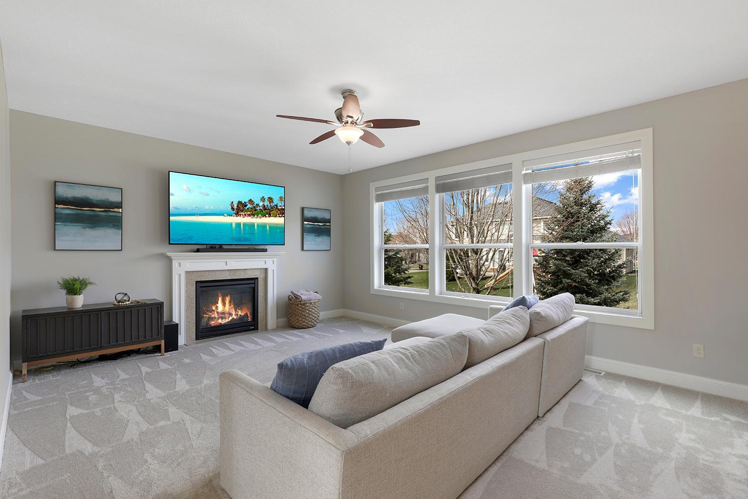 Woodbury, Minnesota 55129, United States, 5 Bedrooms Bedrooms, ,4 BathroomsBathrooms,Residential,Pending Sale,115986