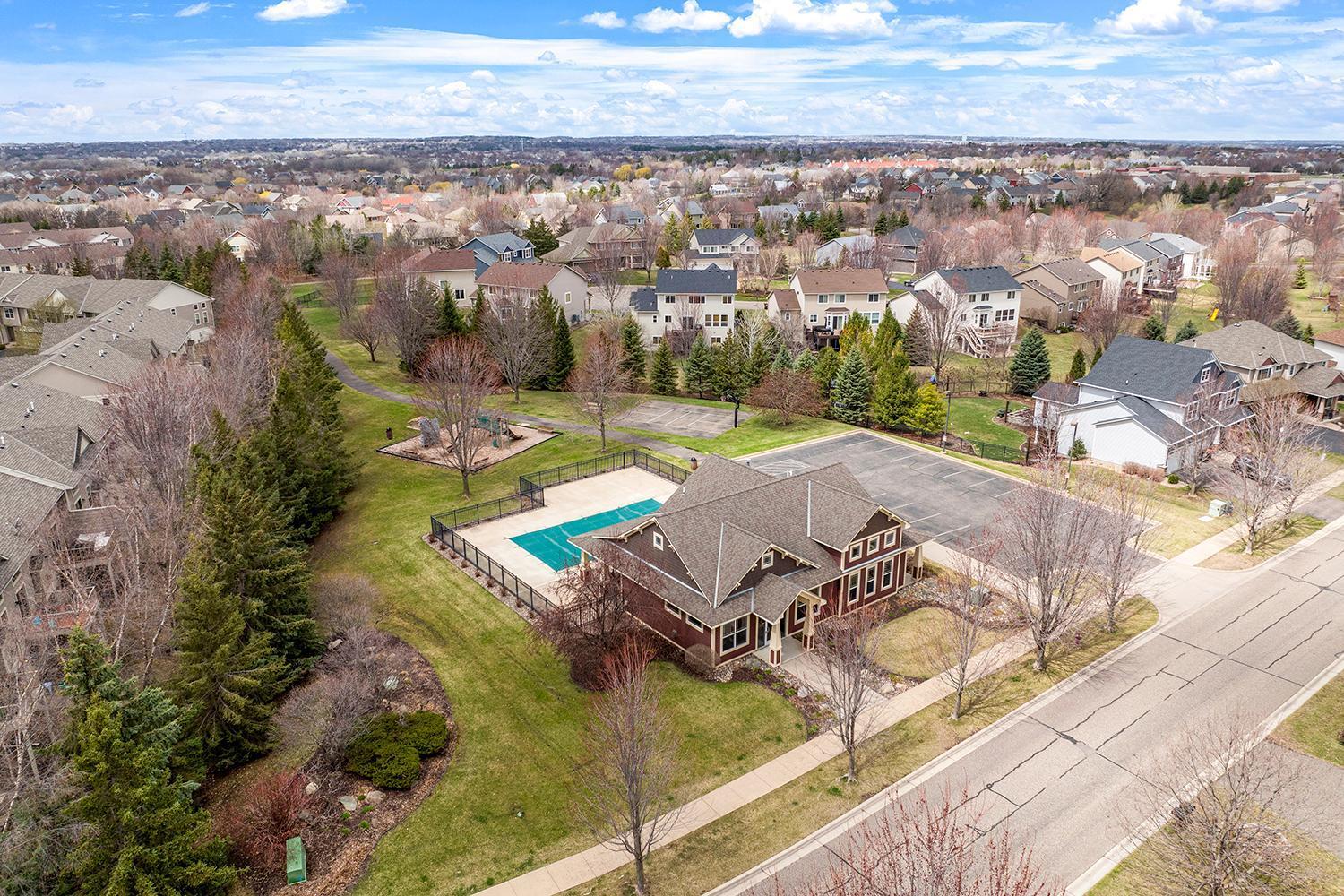 Woodbury, Minnesota 55129, United States, 5 Bedrooms Bedrooms, ,4 BathroomsBathrooms,Residential,Pending Sale,115986