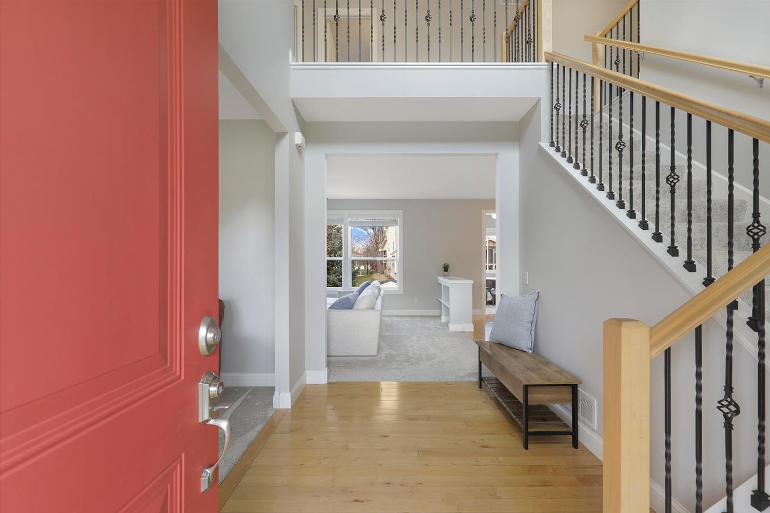 Woodbury, Minnesota 55129, United States, 5 Bedrooms Bedrooms, ,4 BathroomsBathrooms,Residential,Pending Sale,115986