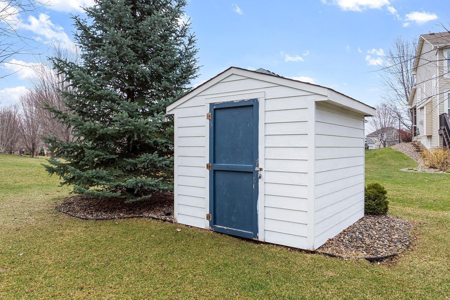 Woodbury, Minnesota 55129, United States, 5 Bedrooms Bedrooms, ,4 BathroomsBathrooms,Residential,Pending Sale,115986