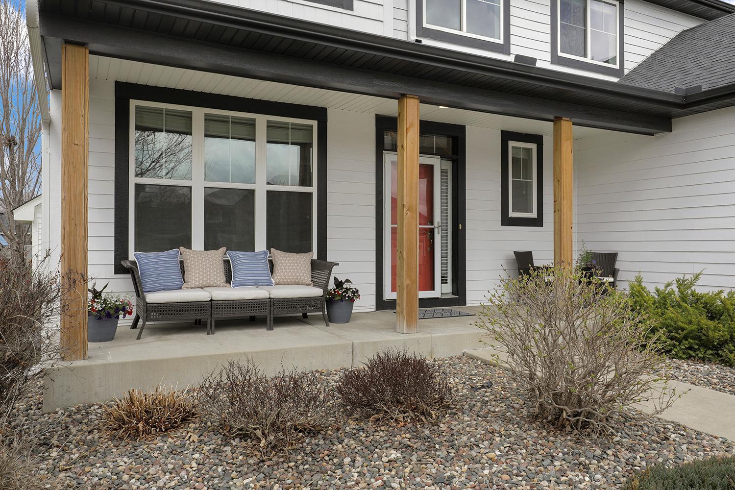 Woodbury, Minnesota 55129, United States, 5 Bedrooms Bedrooms, ,4 BathroomsBathrooms,Residential,Pending Sale,115986