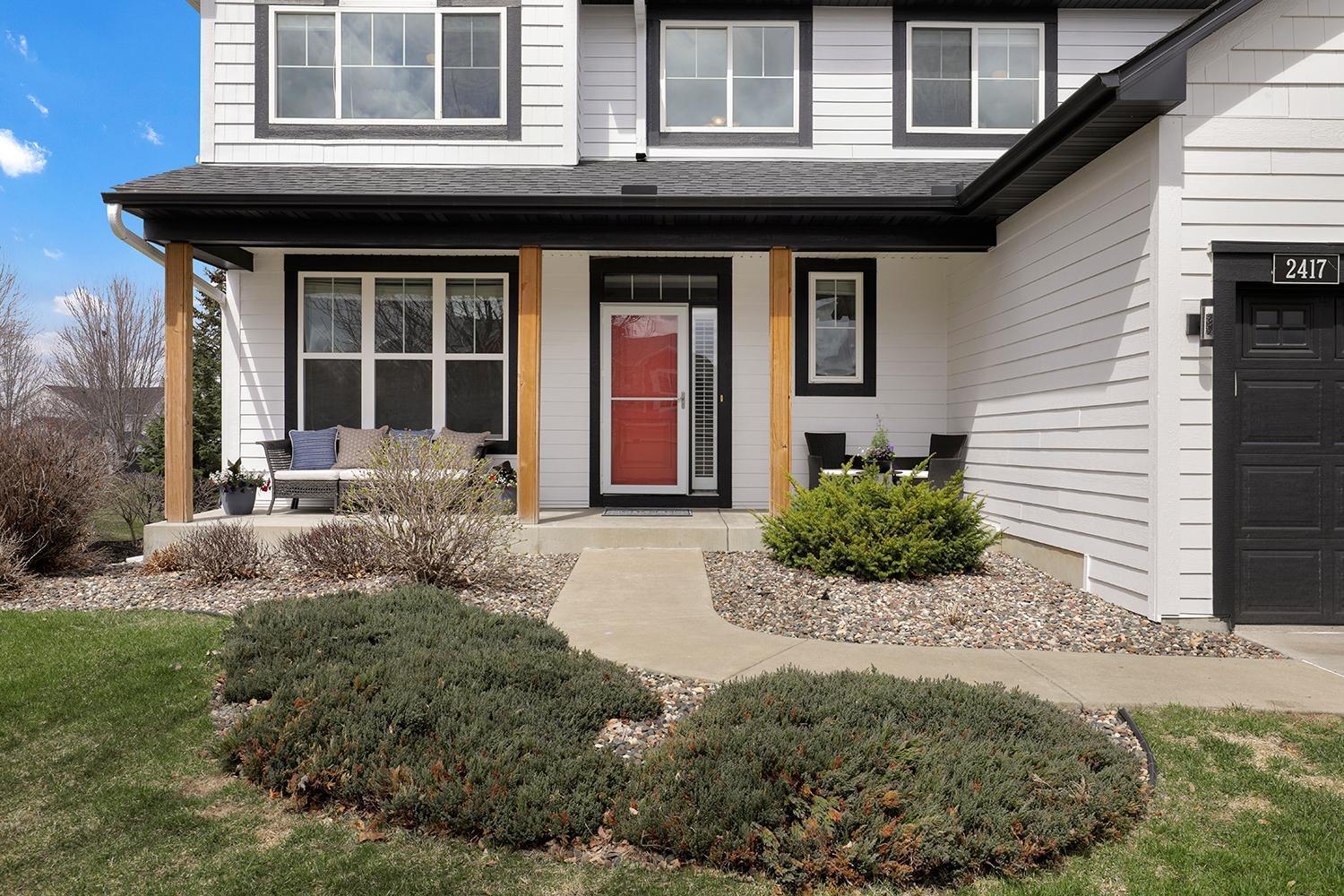 Woodbury, Minnesota 55129, United States, 5 Bedrooms Bedrooms, ,4 BathroomsBathrooms,Residential,Pending Sale,115986