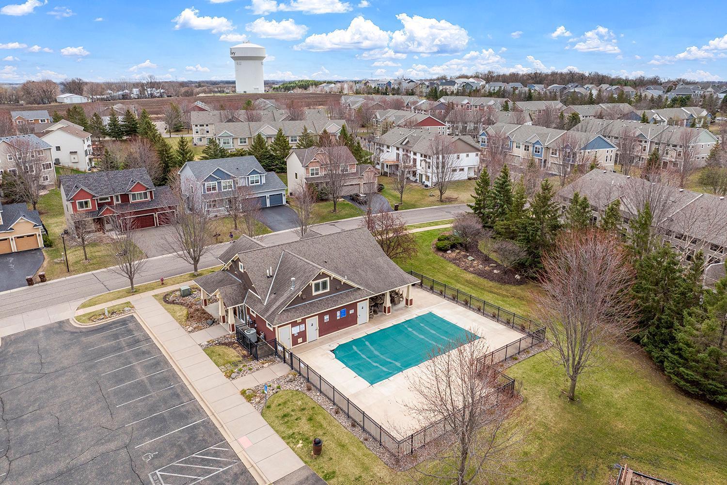 Woodbury, Minnesota 55129, United States, 5 Bedrooms Bedrooms, ,4 BathroomsBathrooms,Residential,Pending Sale,115986