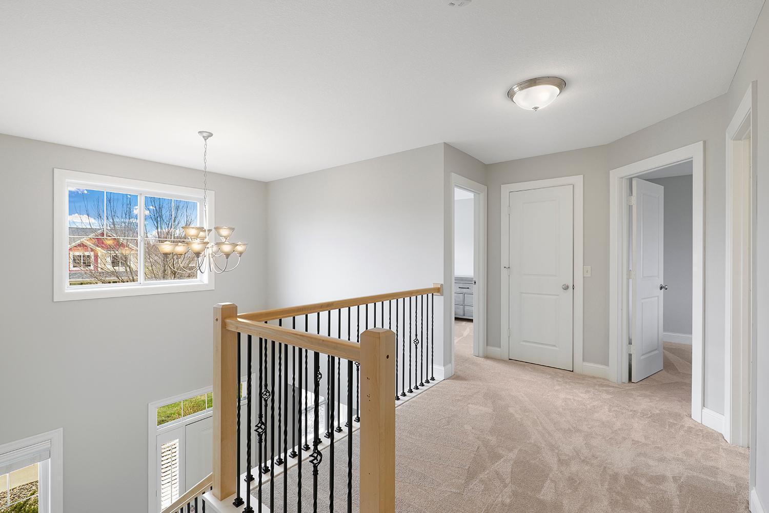 Woodbury, Minnesota 55129, United States, 5 Bedrooms Bedrooms, ,4 BathroomsBathrooms,Residential,Pending Sale,115986