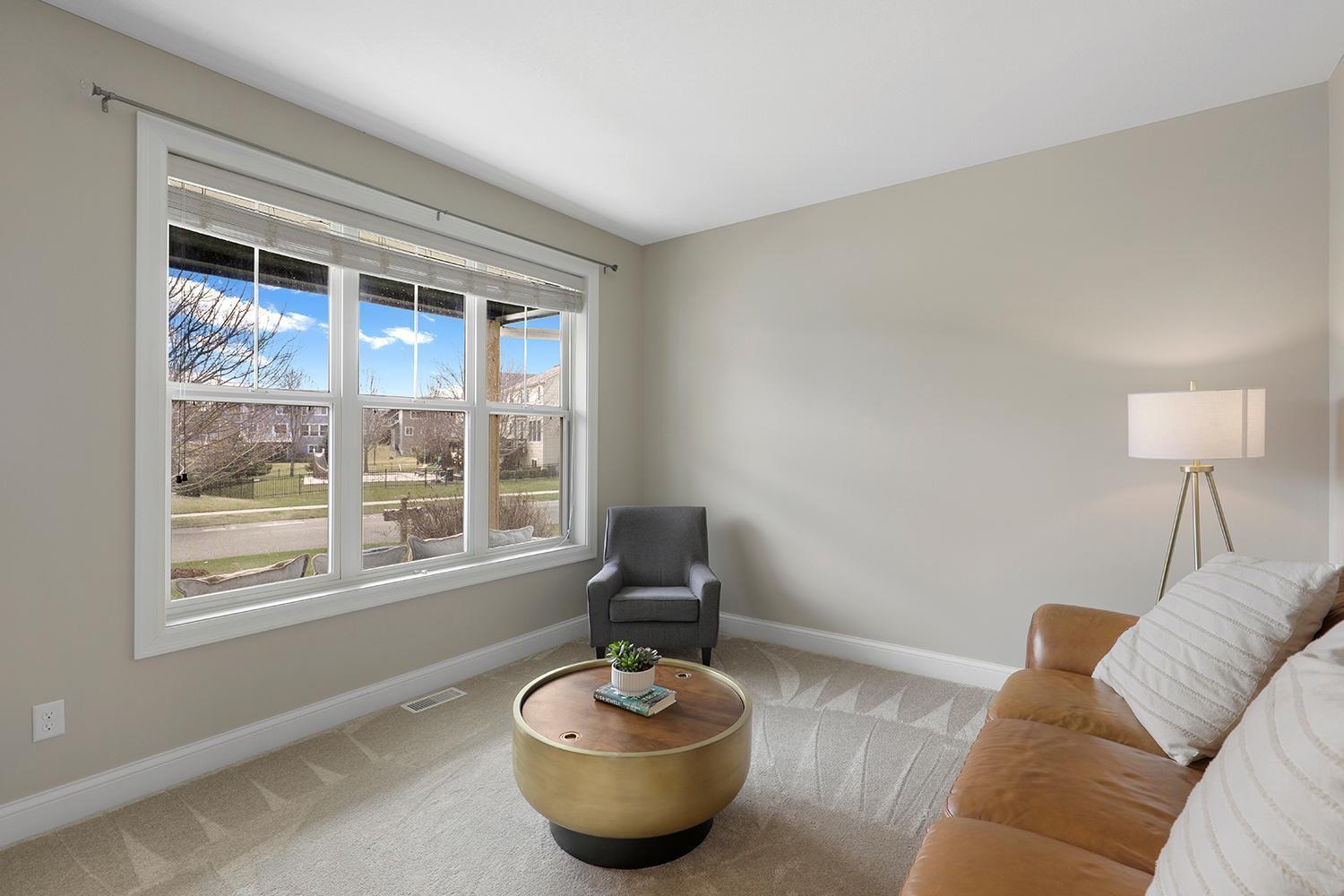 Woodbury, Minnesota 55129, United States, 5 Bedrooms Bedrooms, ,4 BathroomsBathrooms,Residential,Pending Sale,115986