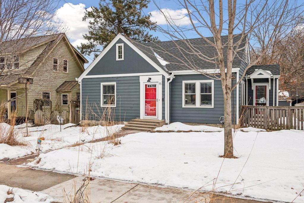 Photo of 15 Upton Avenue S, Minneapolis, MN 55405 (MLS # 7007125)