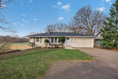 5330 Manitou Road Tonka Bay MN 55331