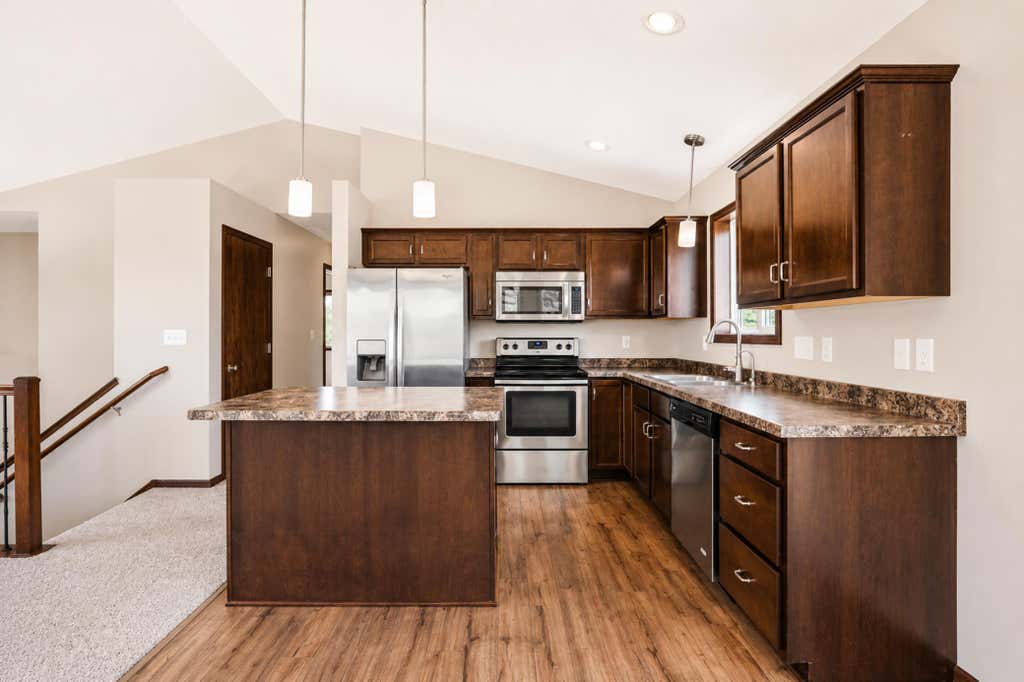 Photo of 280 Highlands Avenue, Zumbrota, MN 55992 (MLS # 7095528)