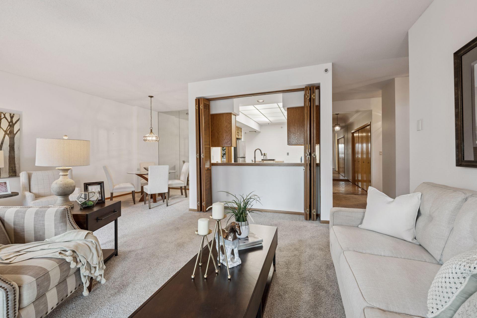 1235 Yale Place 207